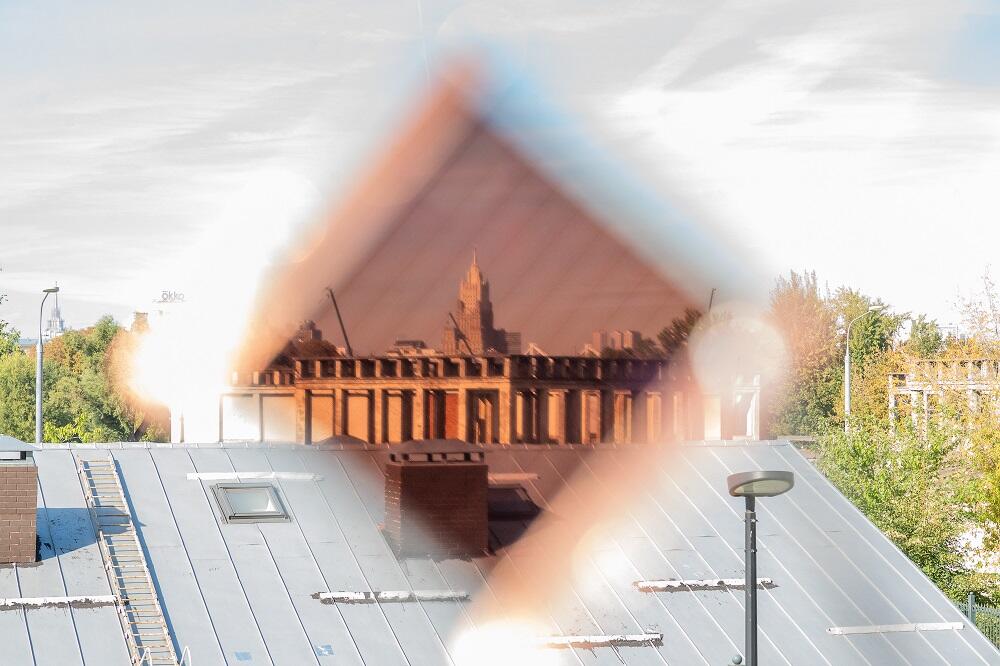 Полупрозрачная солнечная панель